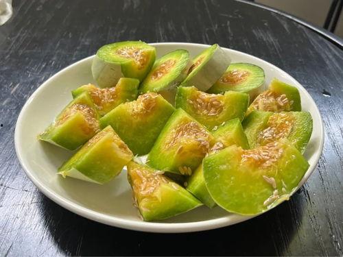 刘大瓜吃鸡肉视频,趣味横生美食瞬间